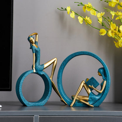 Resin Girl Sculpture Luxury Living Room Decoration Home Decorative Figures Desktop Ornament Modern Art Statue Room Decoration